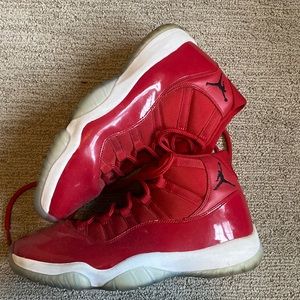 Used Jordan 11 retro win like 96